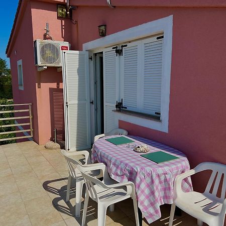Apartments Aleksandra Rab Town Esterno foto